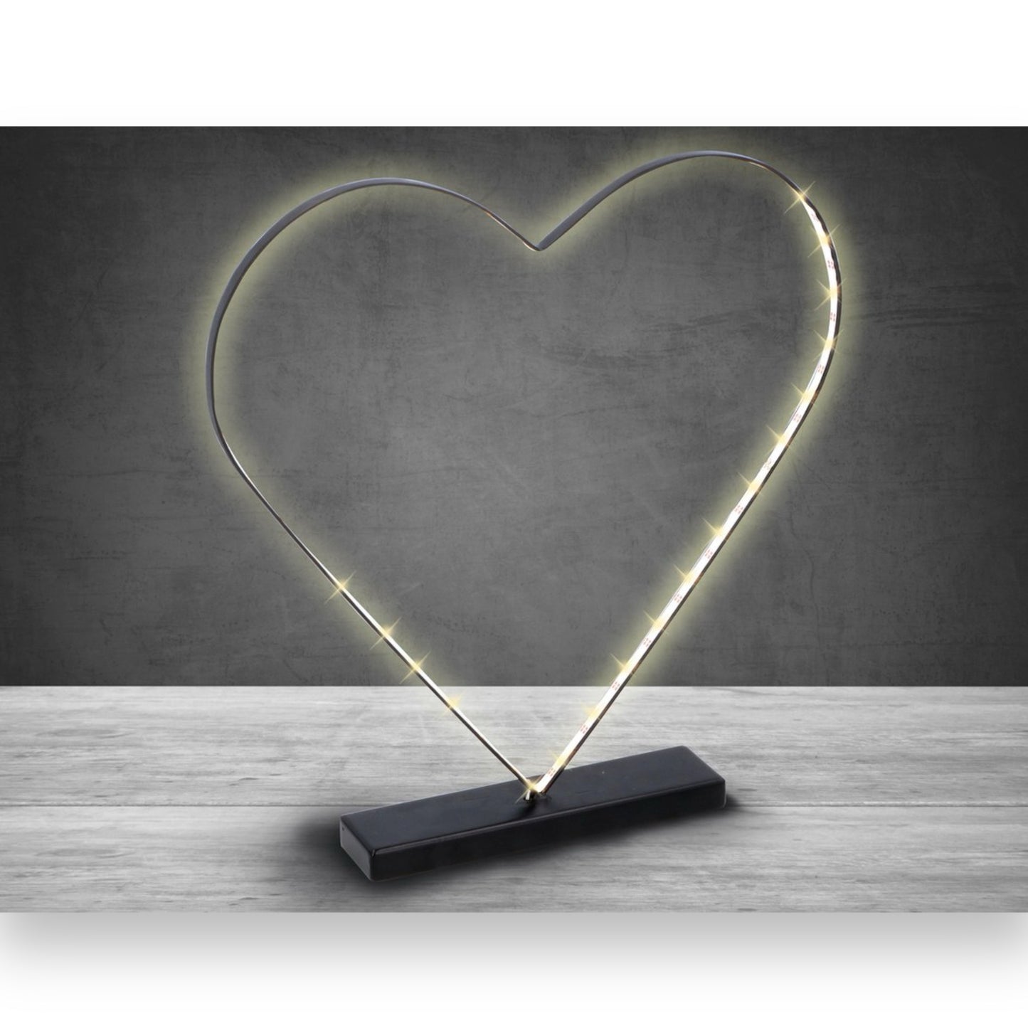 Kinky Pleasure - ED030 - Grundig Heart Light - Romantic 37 LED Illumination, 40x42cm