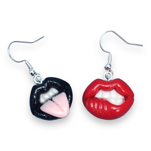 Kinky Pleasure - S033 - Earrings - Sexy Lips In Black & Red