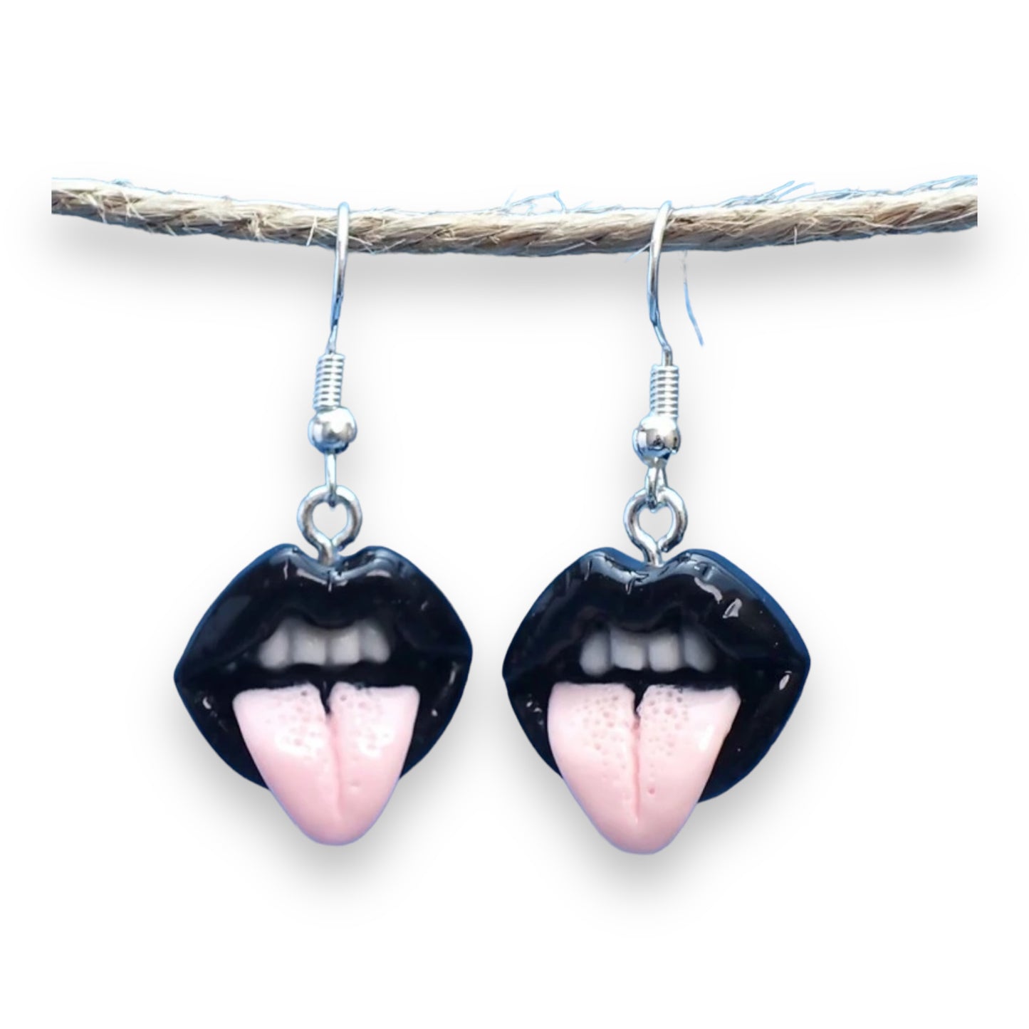Kinky Pleasure - S033 - Earrings - Sexy Lips In Black & Red
