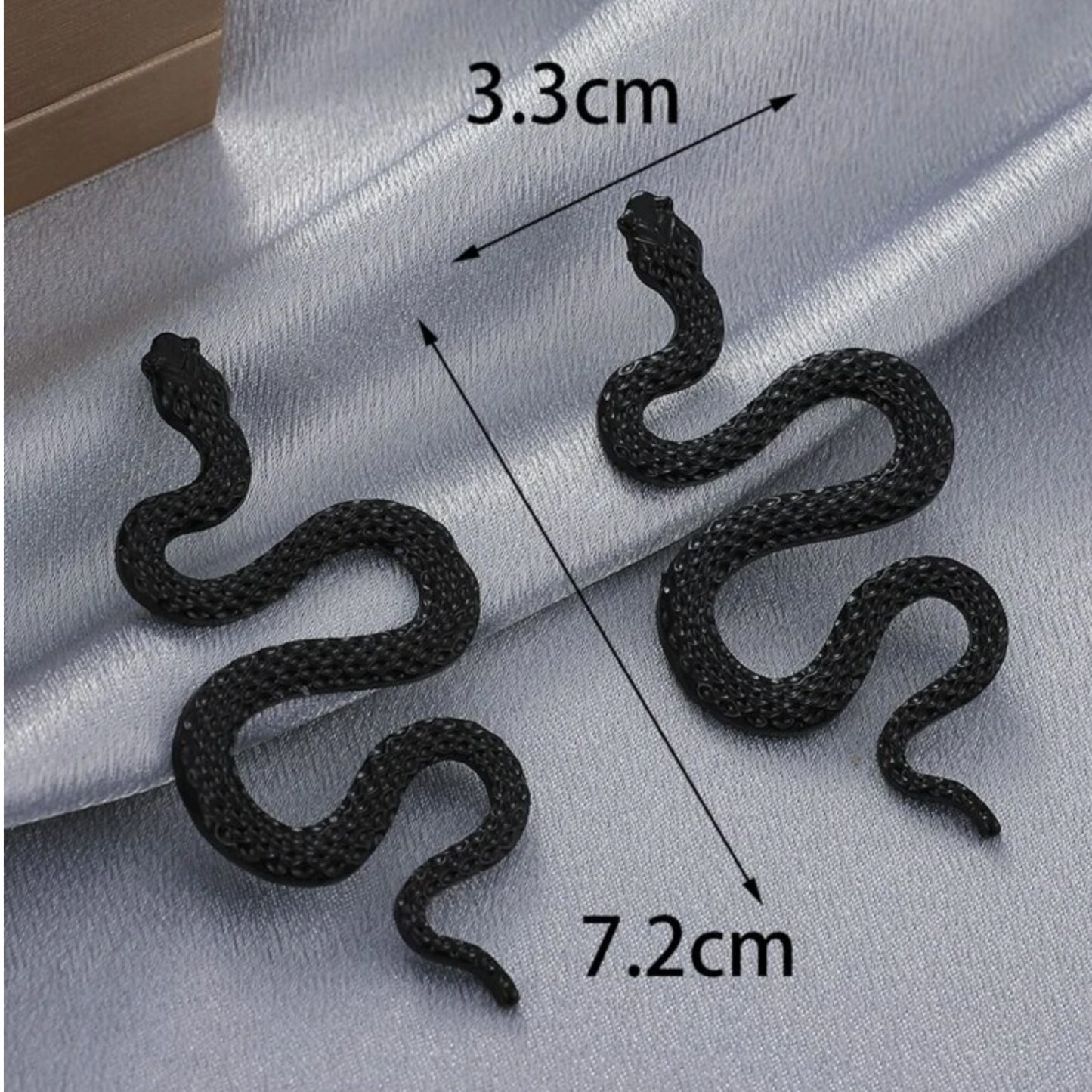 Kinky Pleasure - S038 - Earrings - Snake Black