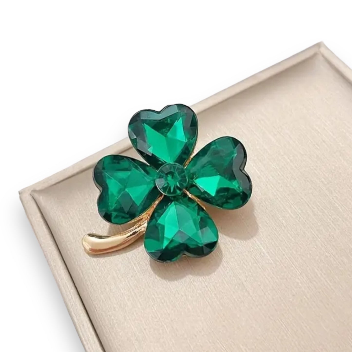 Kinky Pleasure - KPB070 - Badge / Pin - Shamrock Lucky Flower Green Large