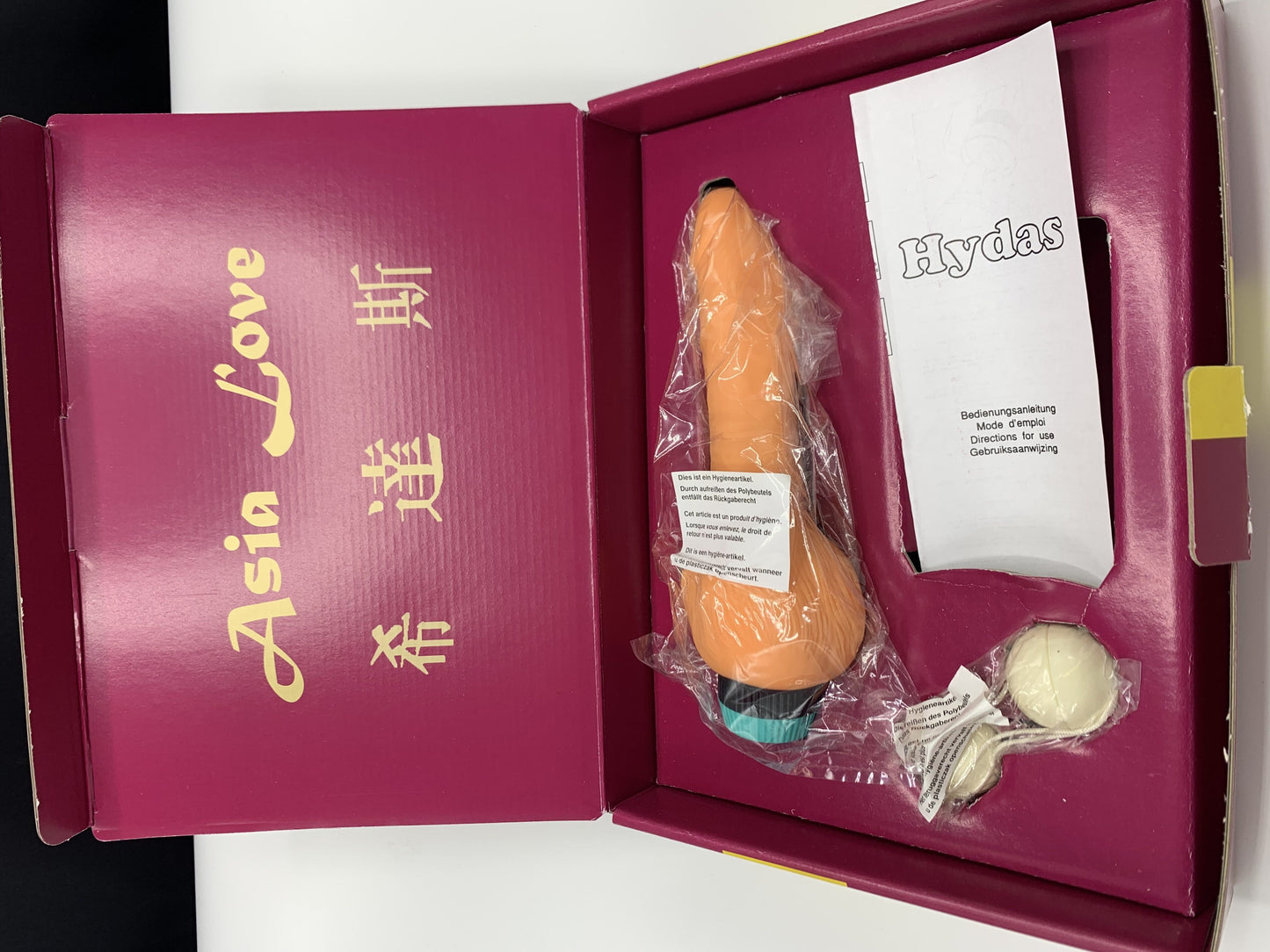 Hydas - 808 - Erotic set - Basic Realistic vibrator & Geisha balls - Super Deal - Giftbox ( No Photos box ) - From Asia with love