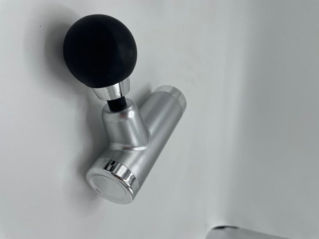 Power Escorts - FG01 - Powerfull - Fascia Massage Gun - Mini Massage gun - Rechargeable - 1 extra exchangeable Intim part - must for horny female or male and must for all sports woman or man - extra Intim Attachment - ideal for sporters - Trendy Silver