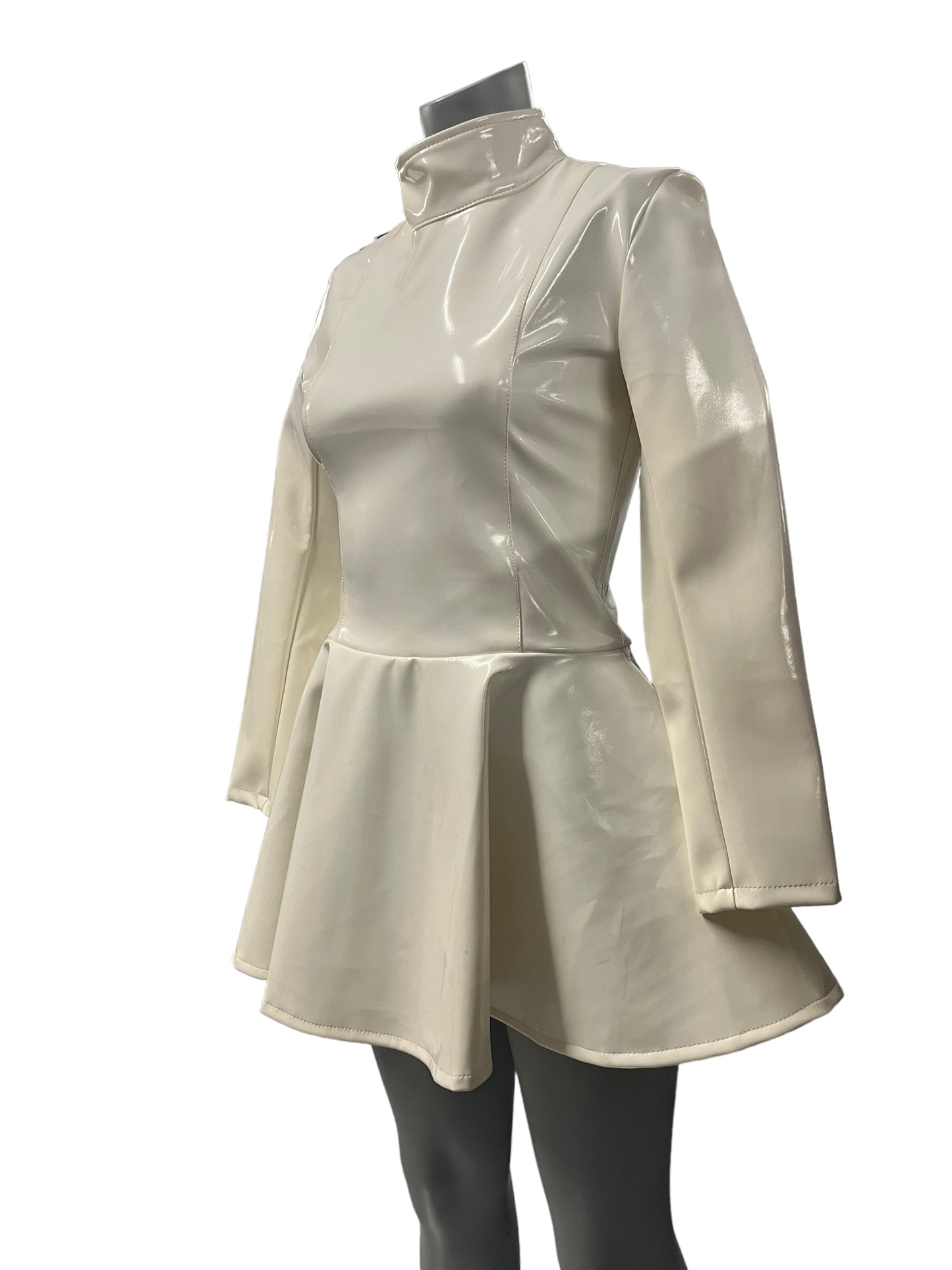 Fashion World - LL127 -  Elegant White Dress - Size S