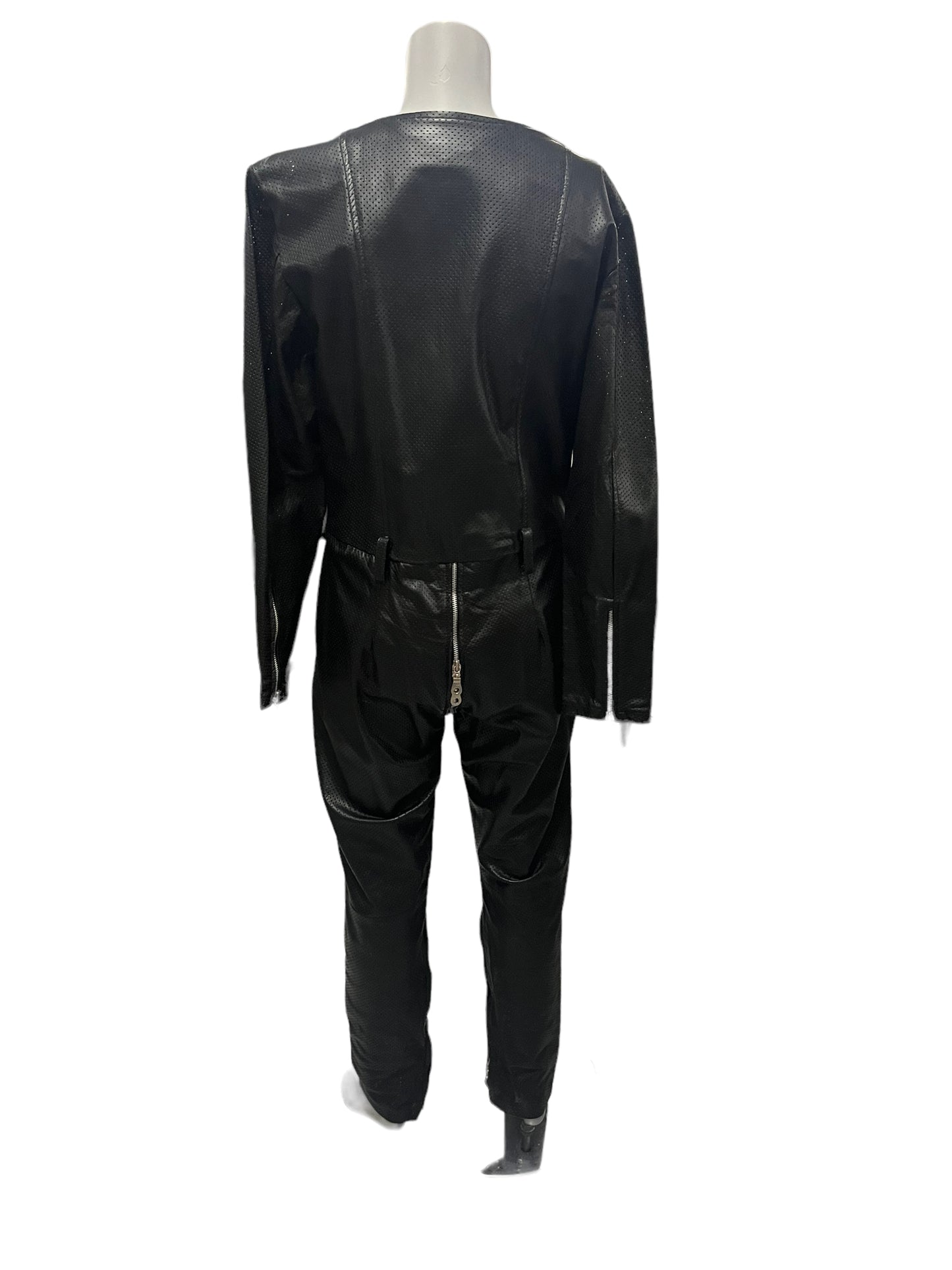 Fashion World - LL92 - Provocative Leather Suit With Shapes - Size XL