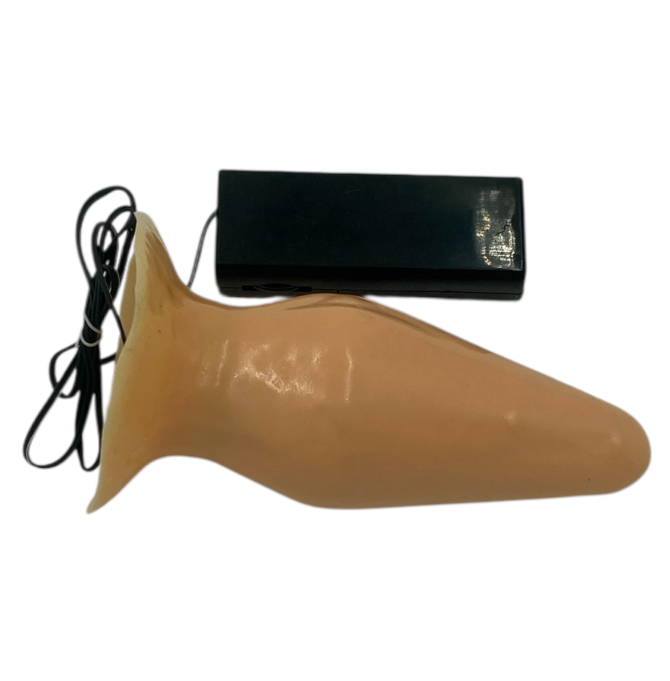 Vibrating Fat Anal Plug with App Control – 10 cm, Suction Cup - Club