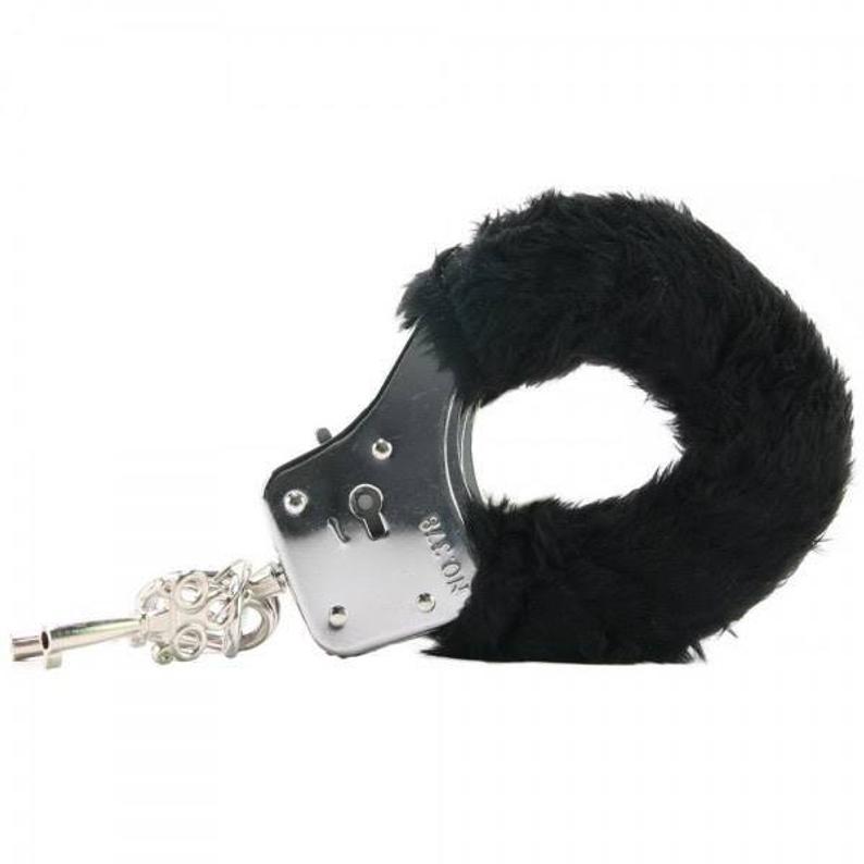 Power Escorts - BR206 Black - Furry Hand cuffs Black