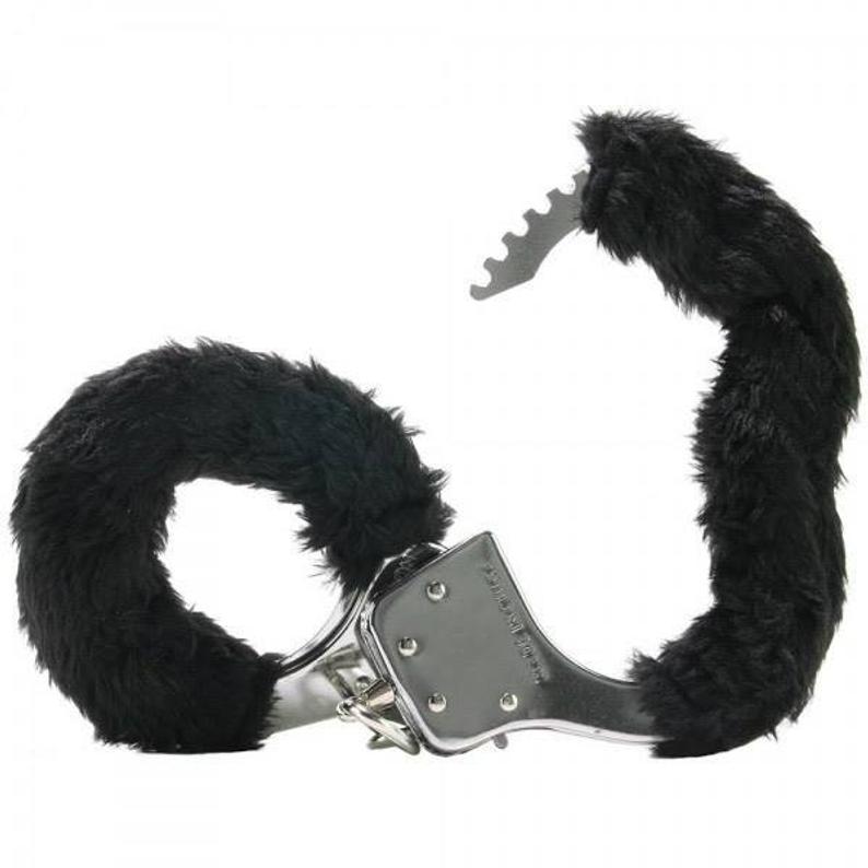 Power Escorts - BR206 Black - Furry Hand cuffs Black -Colour Box