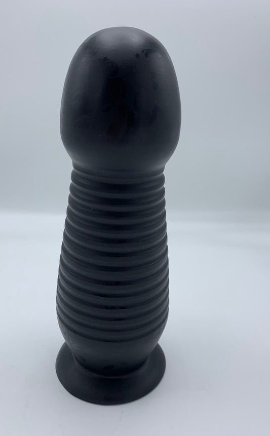 XXLTOYS - Ribble boy - XXL Plug - Insertable length 22 cm  x 8 cm  - Dia head 7 cm  - Length huge size 26 cm - Black