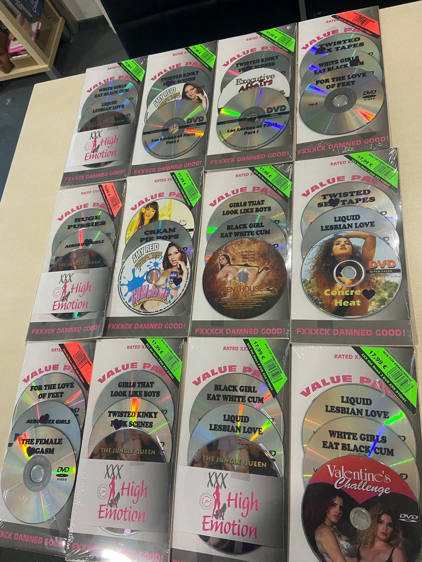 Dvd Saving Pack - 3 Disc On Blister Card with Price sticker e 11,99/ e 17,99