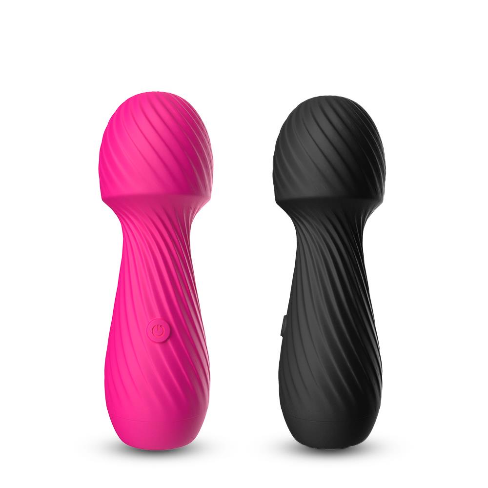 Bossoftoys - 52-00025 - Dazzle Black Silicone Massager USB - 9 Vibration mode - Mini wand