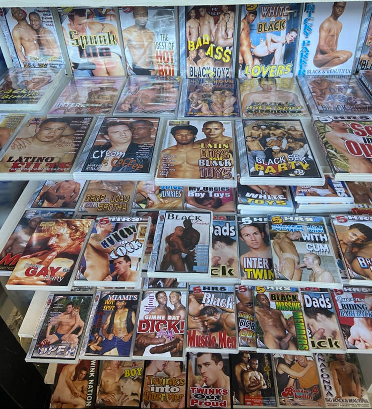 Dvd Gay USA Bachus  100 Titles Mix