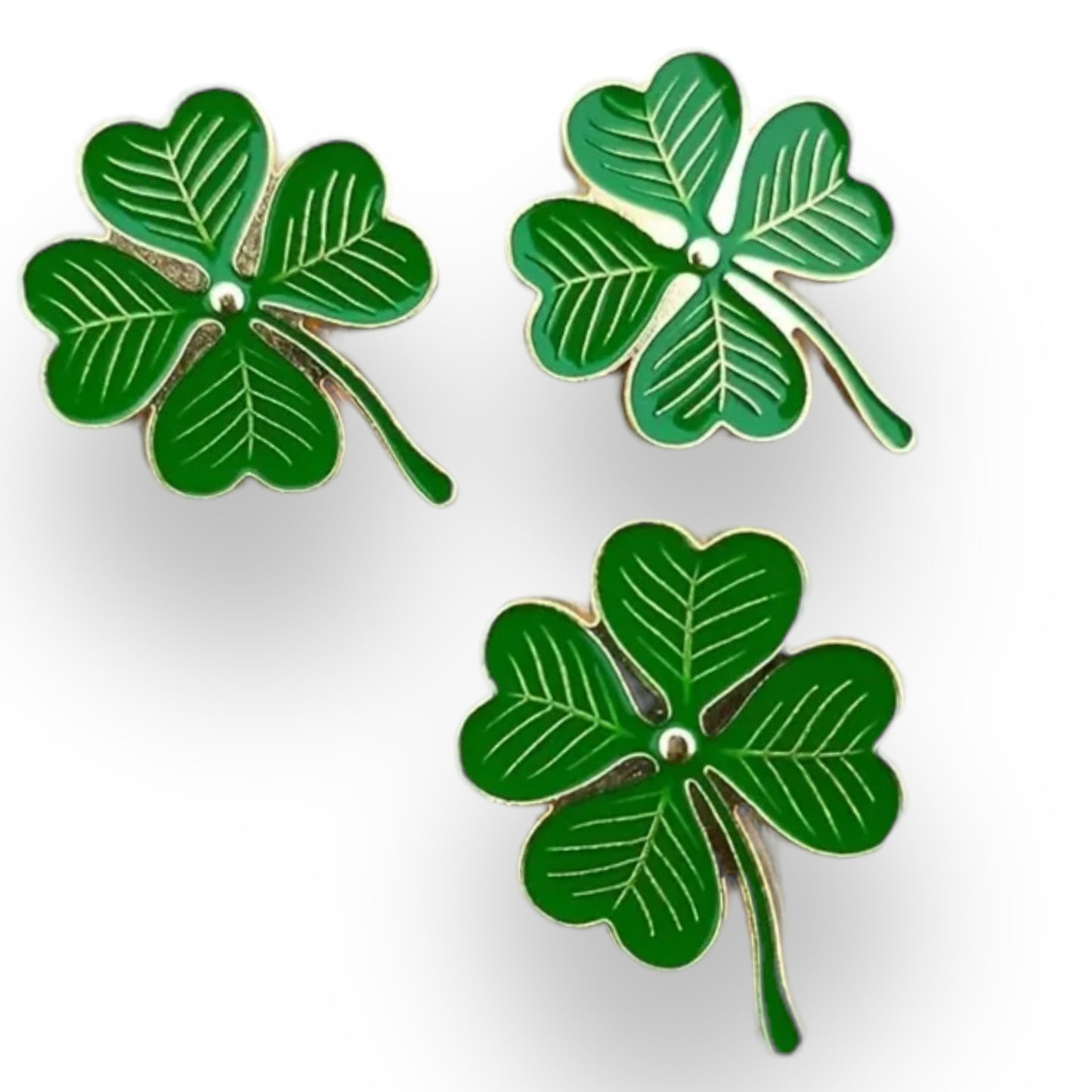 Kinky Pleasure - KPB069 - Badge / Pin - Shamrock Lucky Flower Green Medium