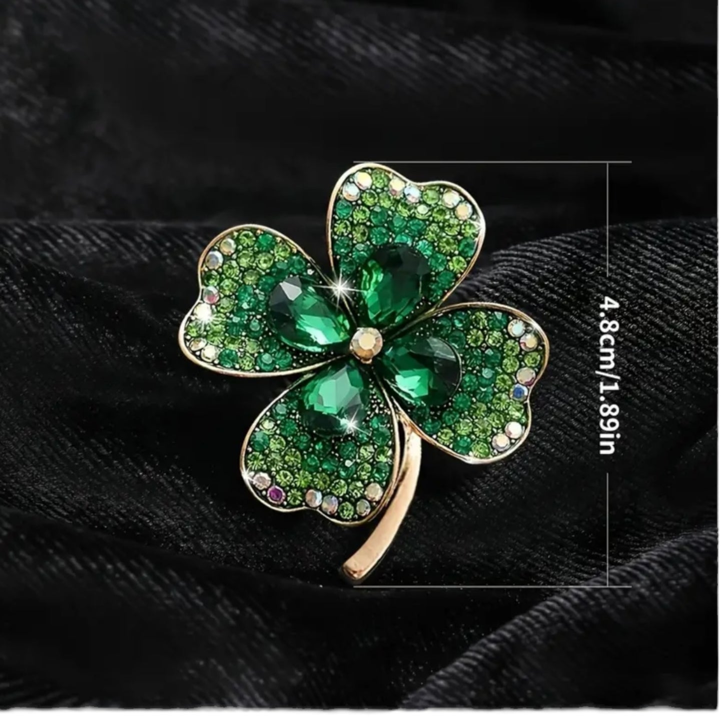 Kinky Pleasure - KPB071 - Badge / Pin - Shamrock Lucky Flower Green XL