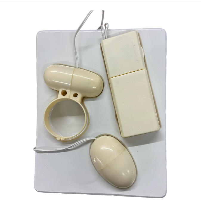 Erotic Giftset 2 Pcs - Couples Pleasure Set – Cream Vibrating Cock Ring & Vibrating Love Egg - Club