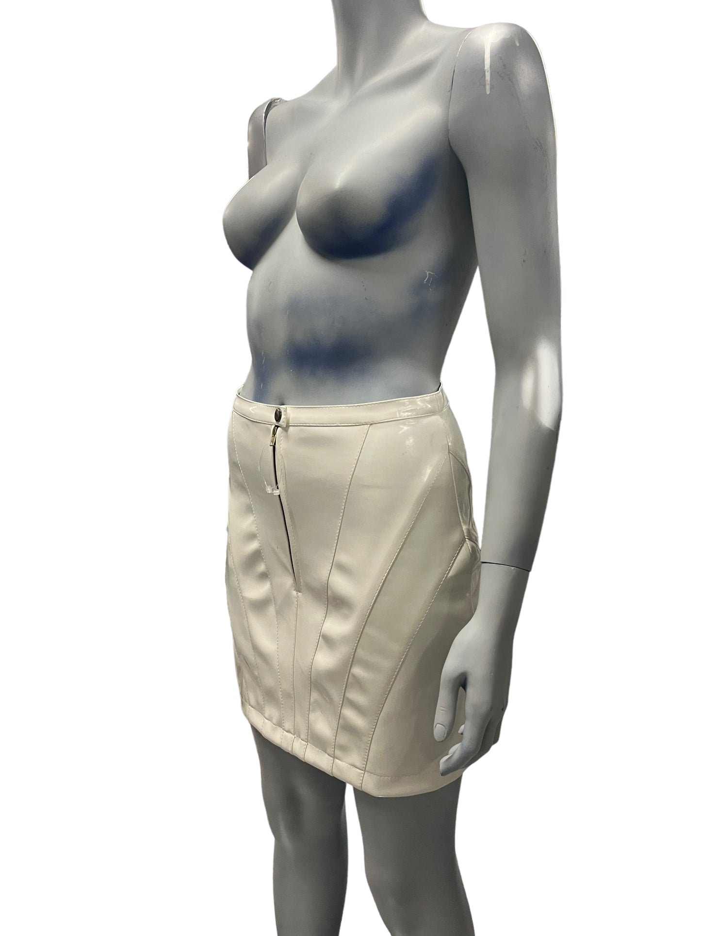 Fashion World - LL128 - White Skirt With Zipper - Size S